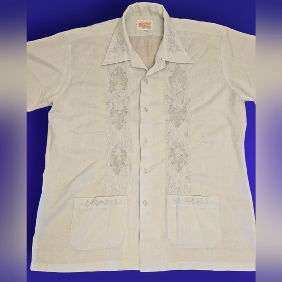 Vintage 80s Daffodil Guayabara Shirt - Picture 2 of 11